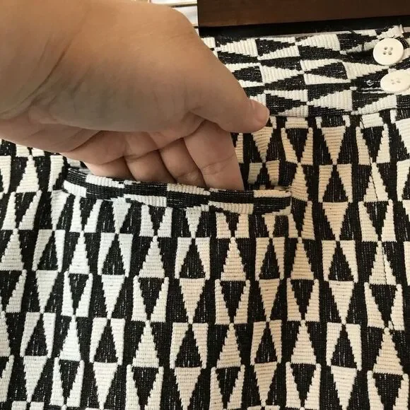 Anthropologie Cartonnier Neda Shorts Black White Geometric Print 4” Retro Mod 10 - Picture 4 of 10